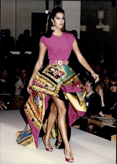 versace 90s looks|Altro.